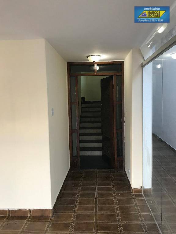 Casa à venda com 3 quartos, 288m² - Foto 18