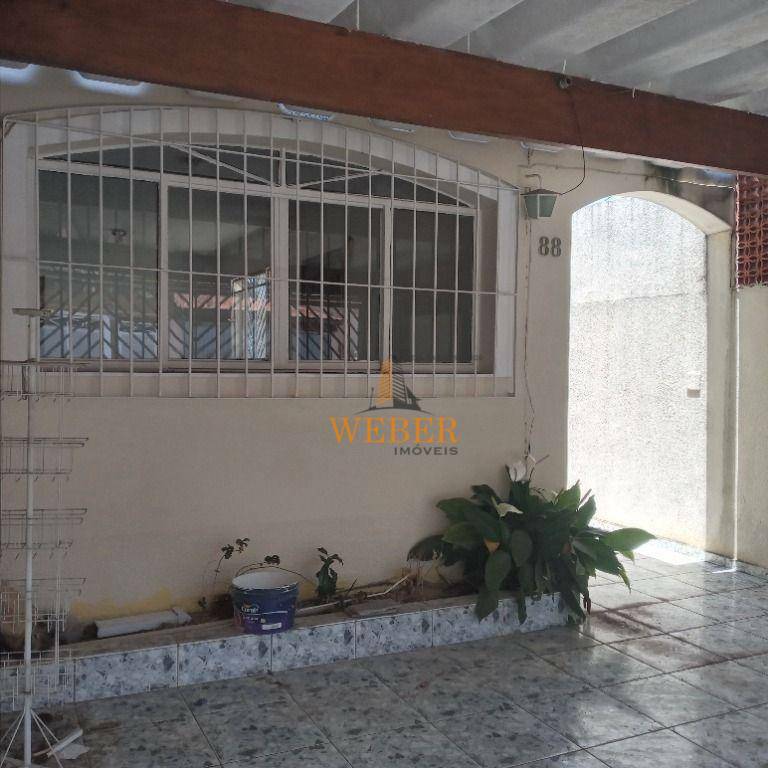 Casa à venda com 4 quartos, 150m² - Foto 4