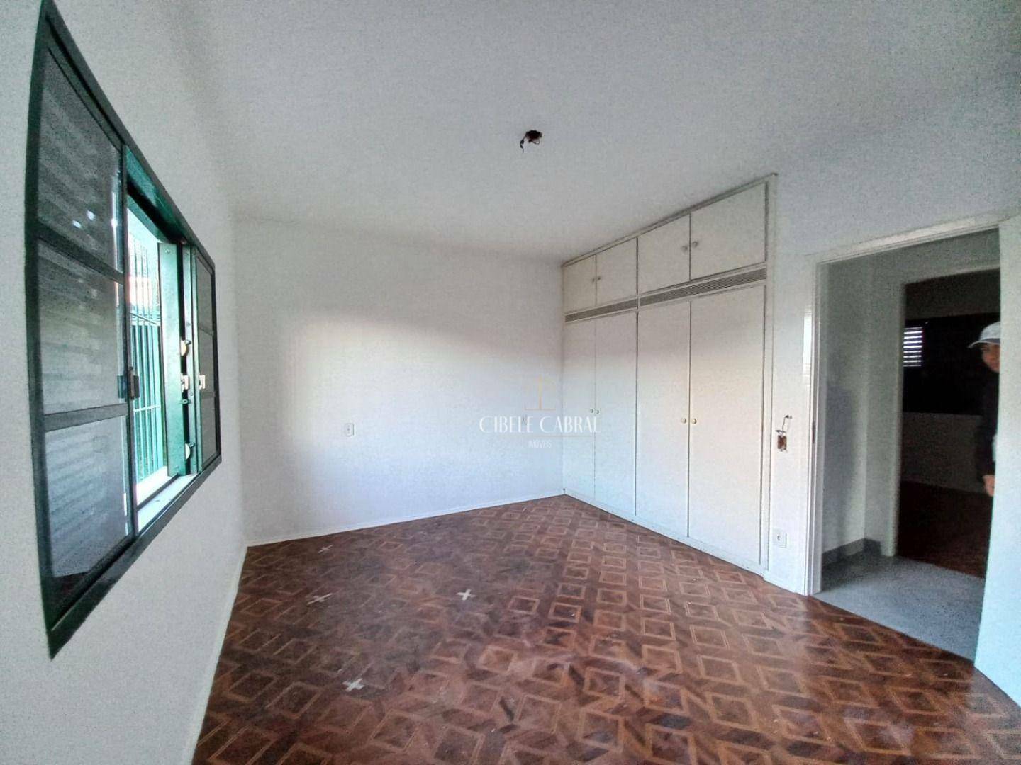 Casa à venda e aluguel com 3 quartos, 227m² - Foto 28