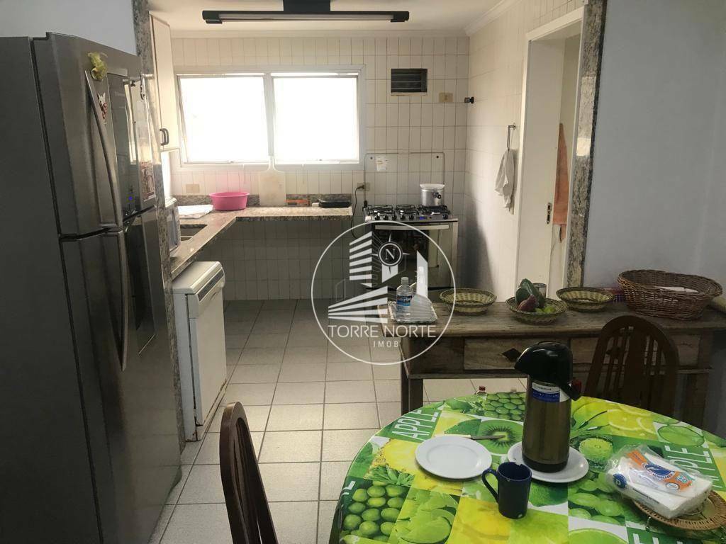 Apartamento à venda com 4 quartos, 160m² - Foto 28