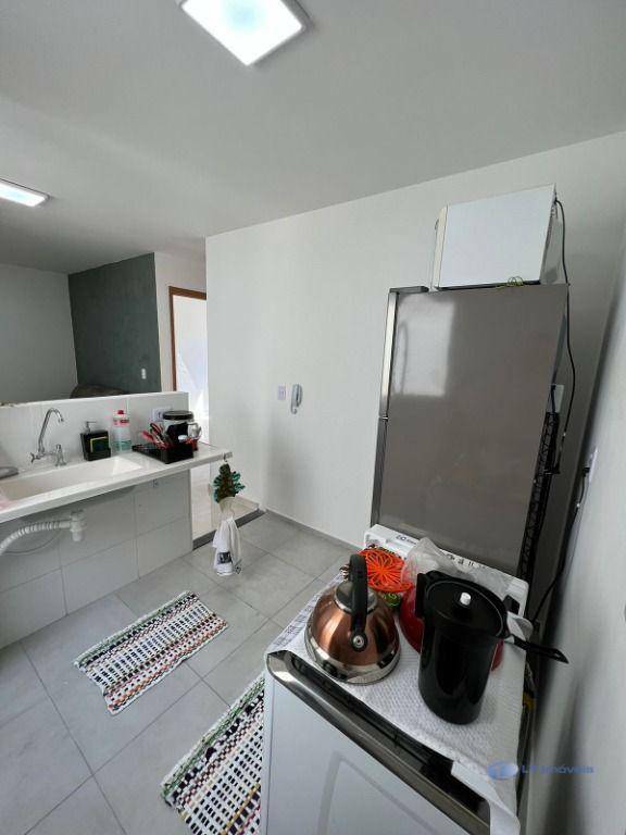 Apartamento à venda com 2 quartos, 39m² - Foto 4