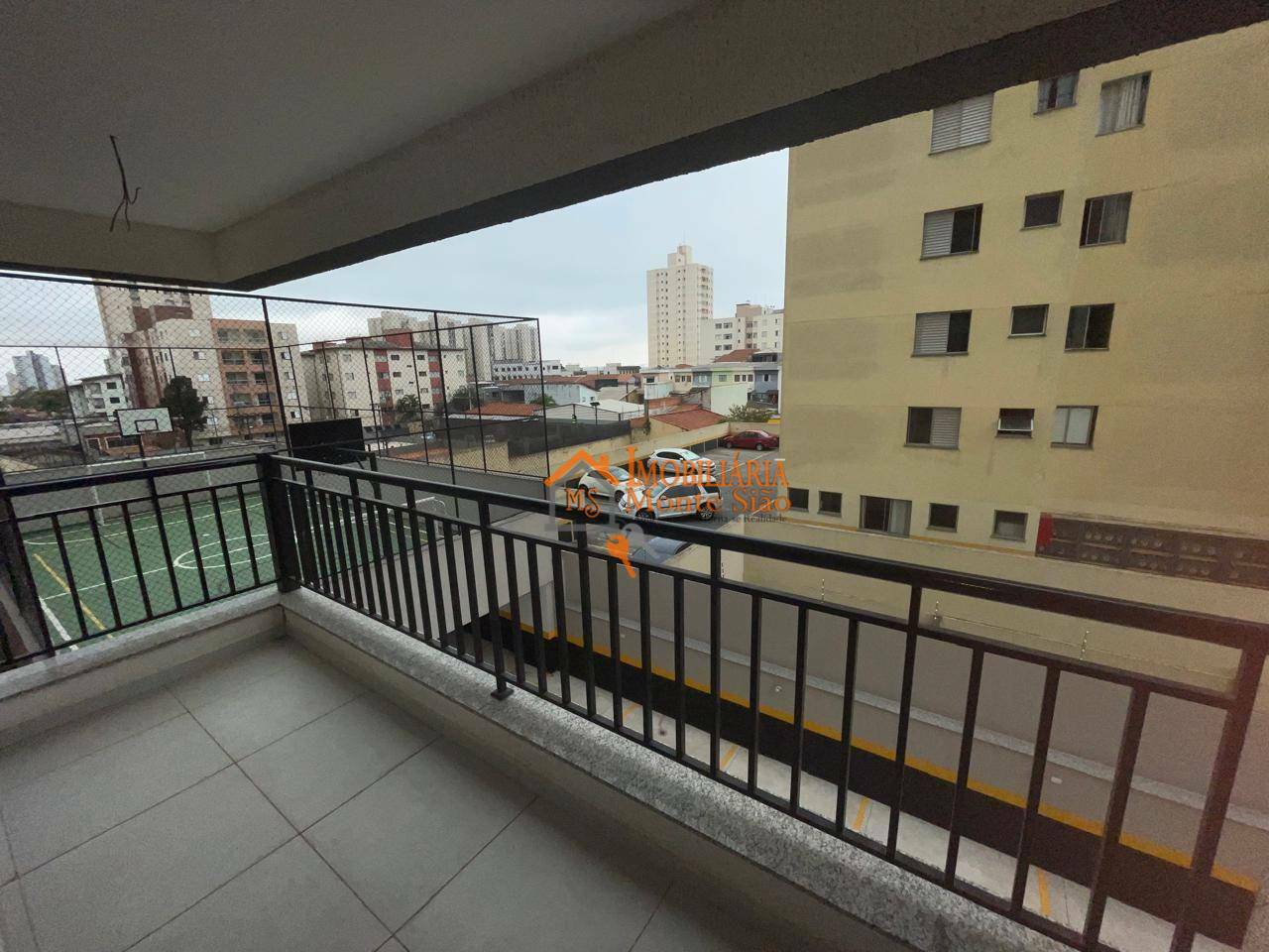 Apartamento à venda com 2 quartos, 67m² - Foto 2