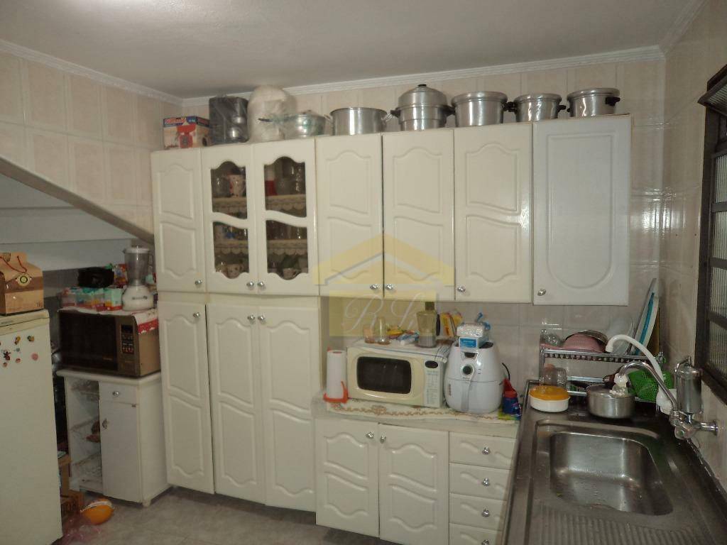 Sobrado à venda com 3 quartos, 90m² - Foto 2