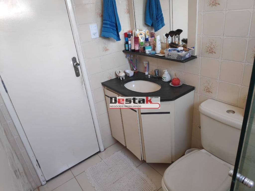 Apartamento à venda com 2 quartos, 72m² - Foto 4