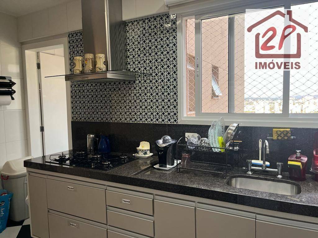 Apartamento à venda com 3 quartos, 122m² - Foto 3