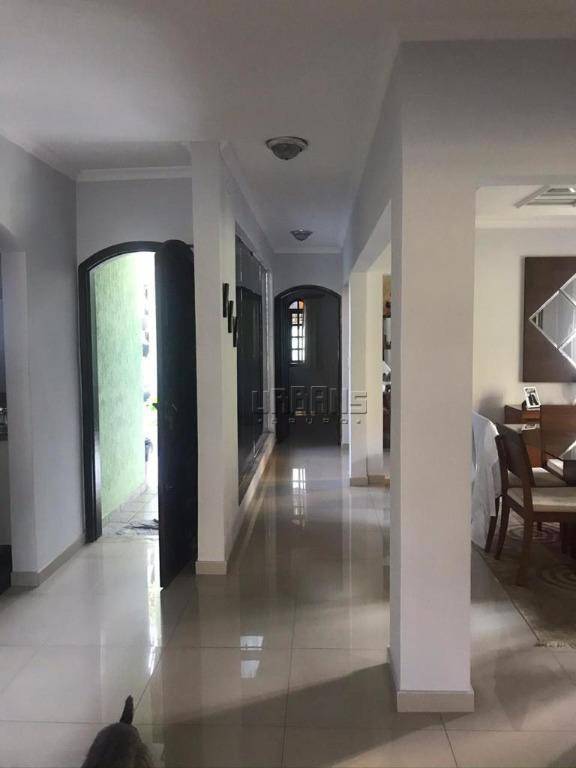 Casa de Condomínio à venda com 3 quartos, 250m² - Foto 8