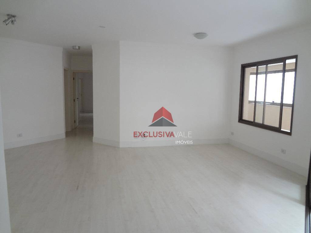 Apartamento para alugar com 4 quartos, 220m² - Foto 6