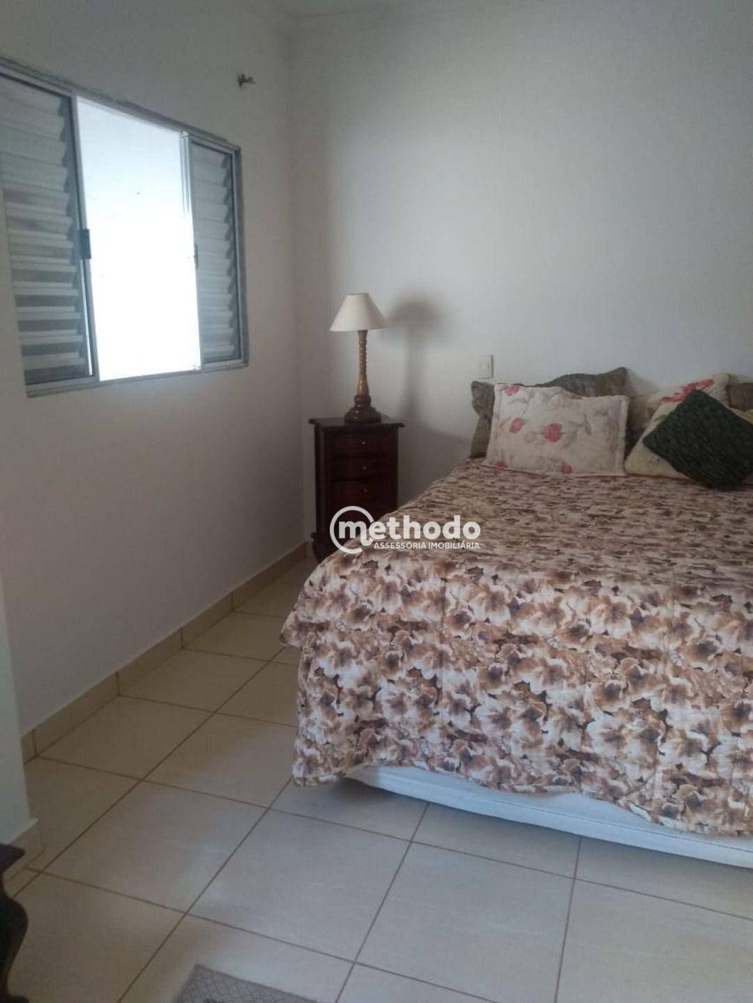 Casa à venda com 4 quartos, 200m² - Foto 12