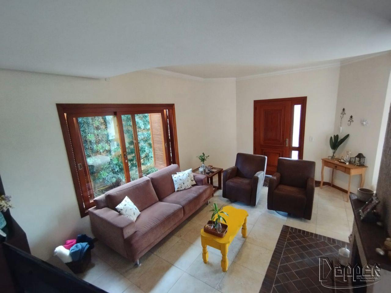 Casa à venda com 3 quartos, 237m² - Foto 4