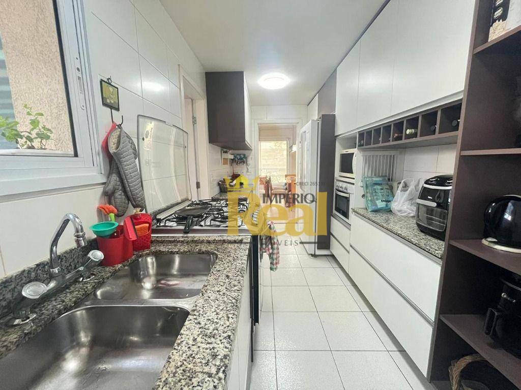 Apartamento à venda com 3 quartos, 169m² - Foto 10