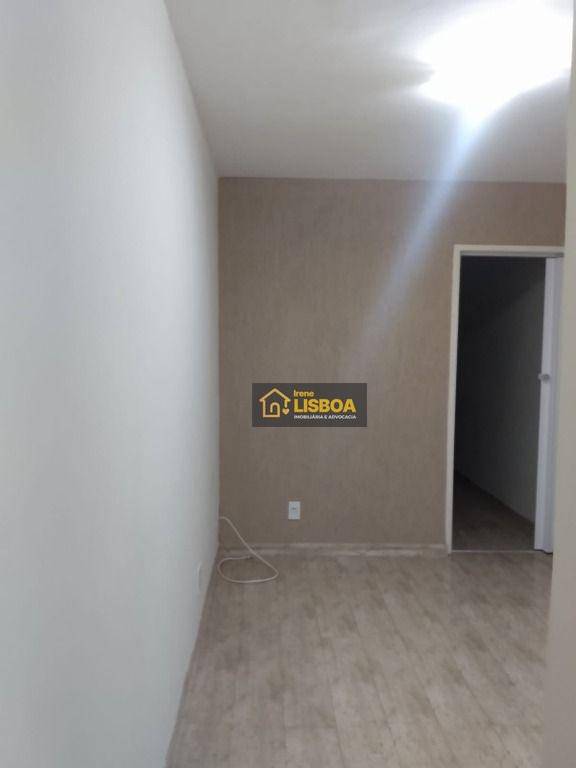 Apartamento à venda com 2 quartos, 45m² - Foto 27