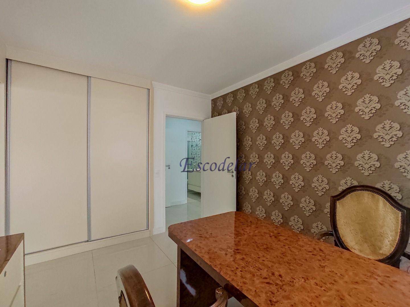 Apartamento à venda com 4 quartos, 150m² - Foto 8