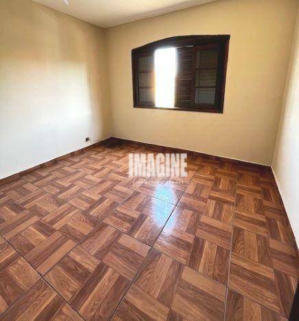 Casa à venda com 2 quartos, 100m² - Foto 5