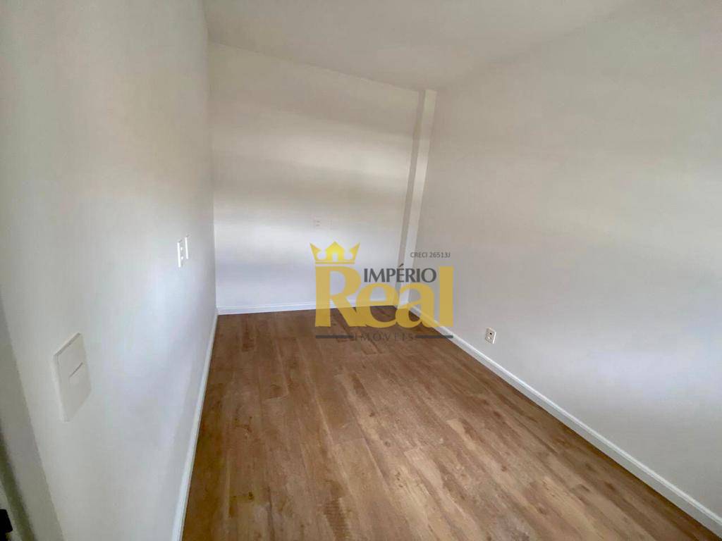 Apartamento à venda com 3 quartos, 93m² - Foto 7