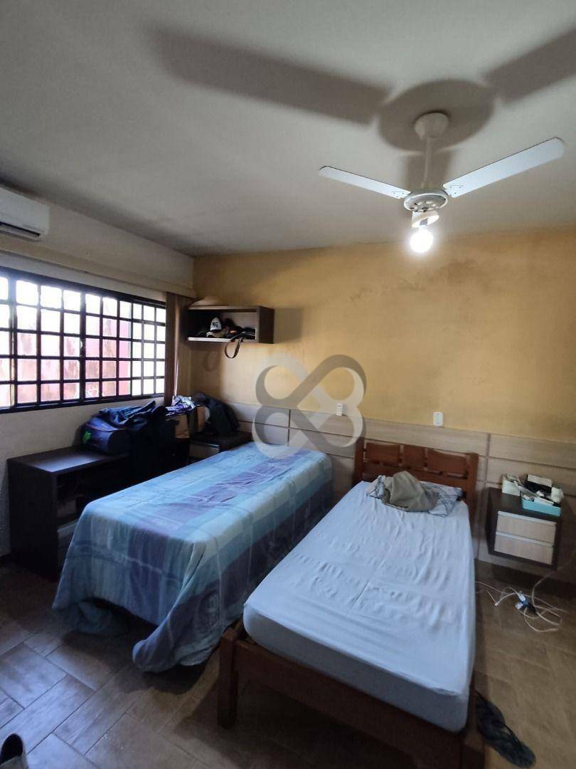 Casa à venda com 3 quartos, 163m² - Foto 9