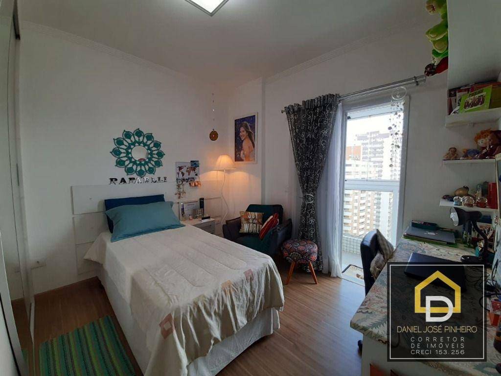 Apartamento à venda com 3 quartos, 157m² - Foto 13