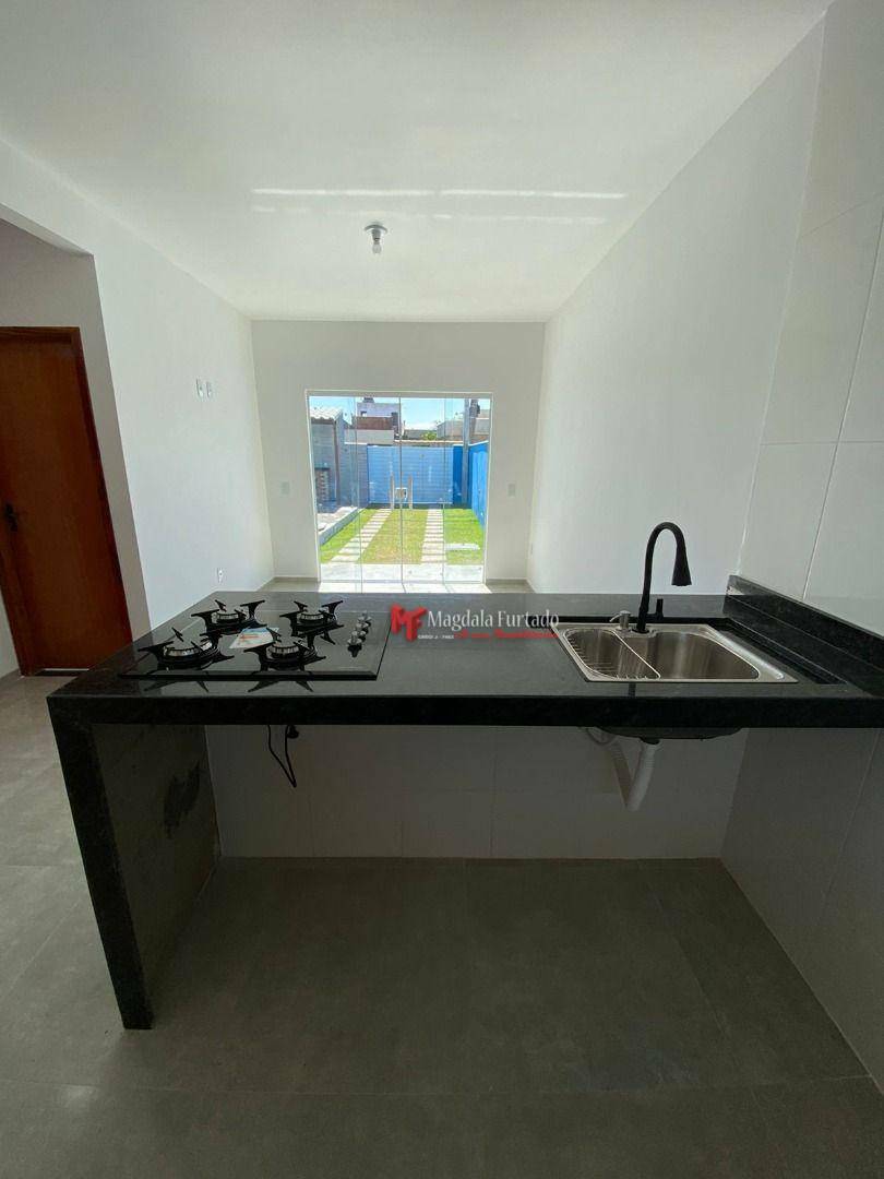 Casa à venda com 2 quartos, 78m² - Foto 11