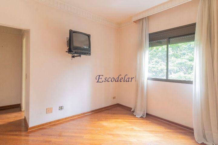 Apartamento para alugar com 4 quartos, 330m² - Foto 21