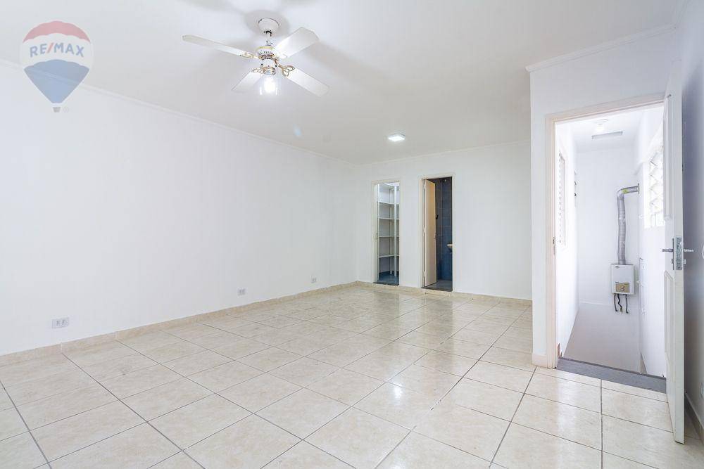 Sobrado à venda, 220m² - Foto 1