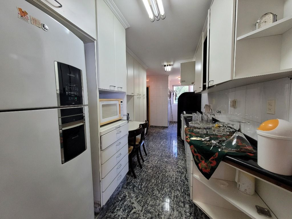 Apartamento à venda com 3 quartos, 260m² - Foto 21