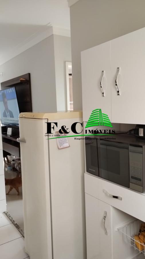 Apartamento à venda com 2 quartos, 48m² - Foto 15
