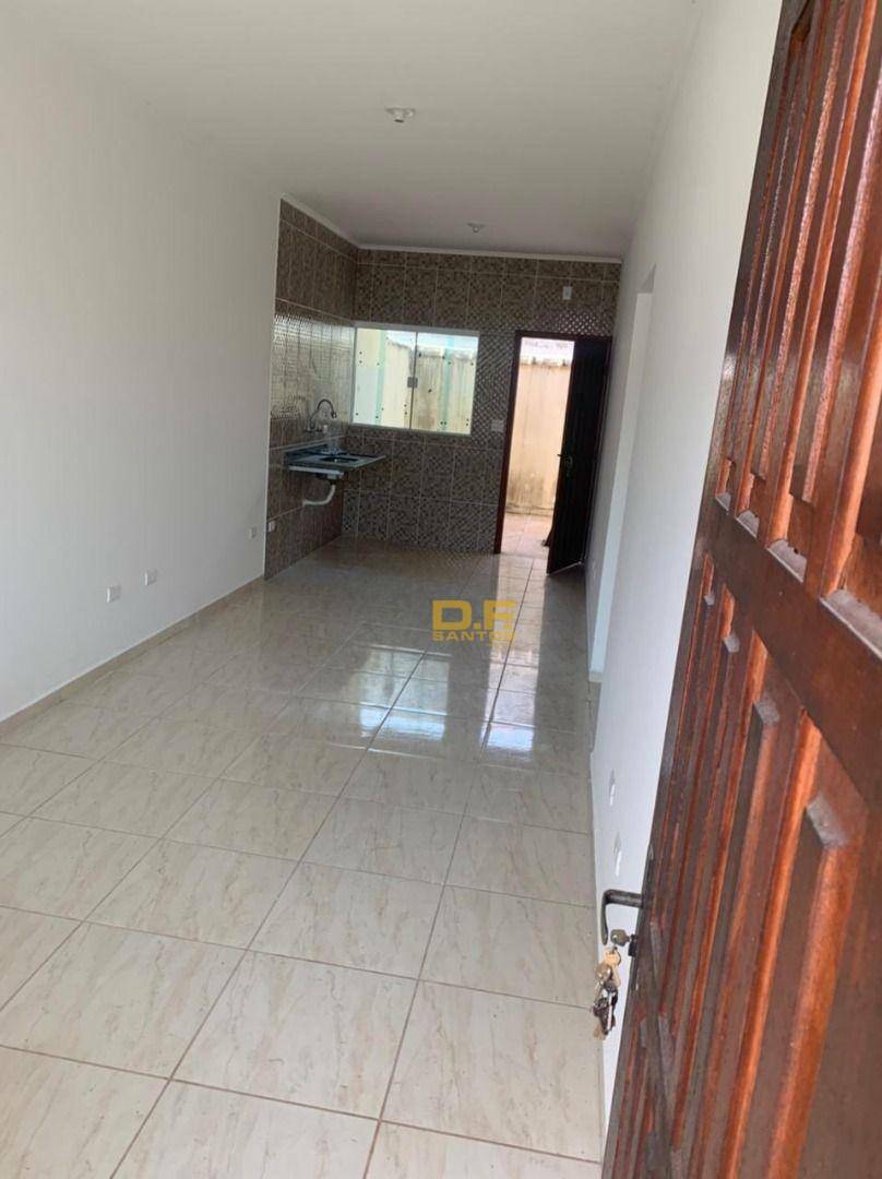 Casa à venda com 2 quartos, 1m² - Foto 18