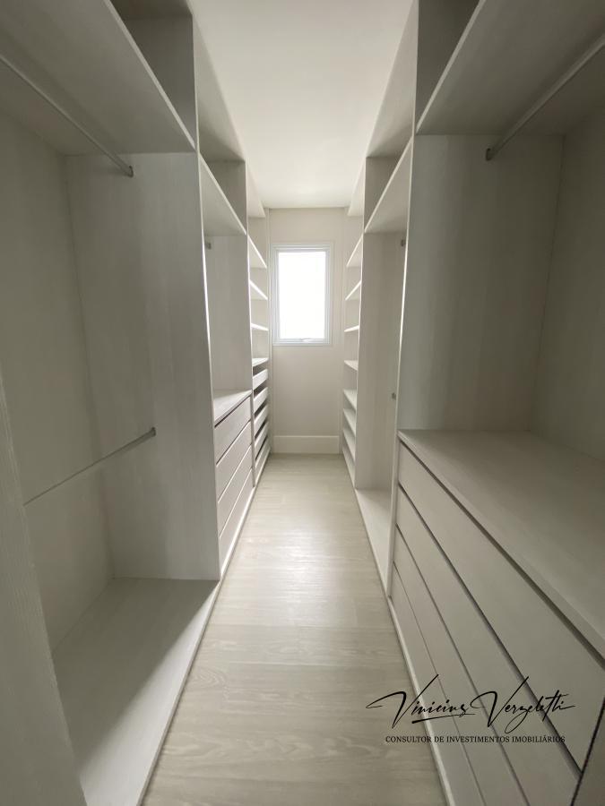 Apartamento à venda com 4 quartos, 237m² - Foto 32