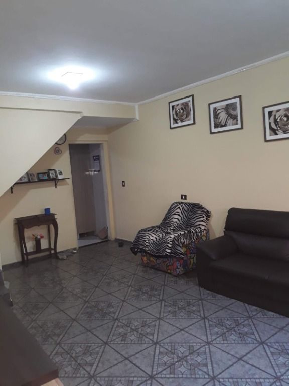 Sobrado à venda com 3 quartos, 121m² - Foto 2