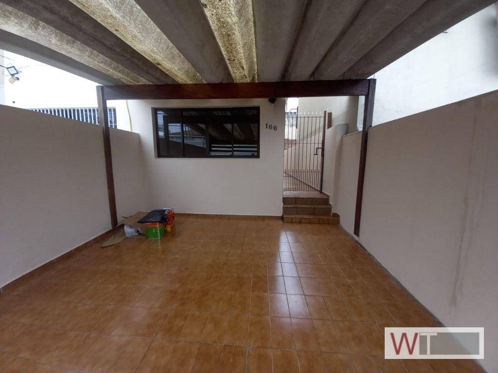 Casa para alugar com 2 quartos, 100m² - Foto 1