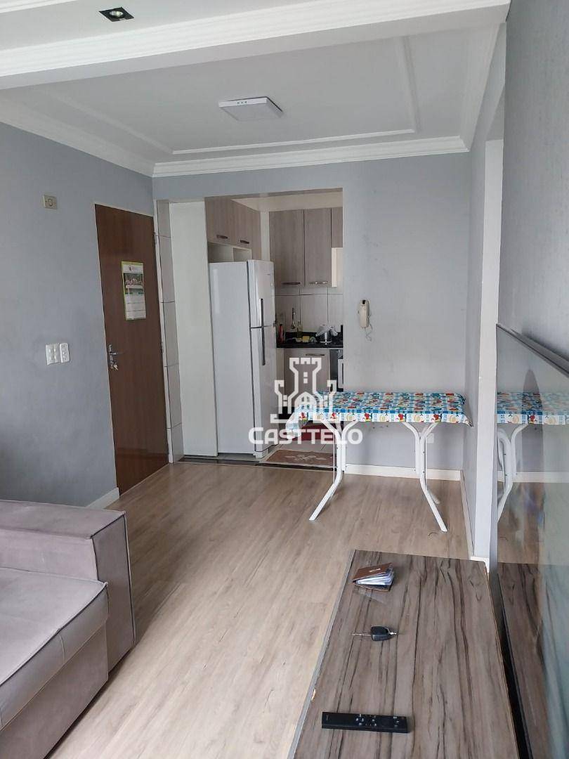 Apartamento à venda com 2 quartos, 43m² - Foto 3