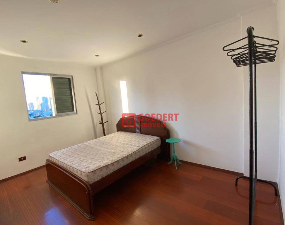 Apartamento para alugar com 1 quarto, 42m² - Foto 13