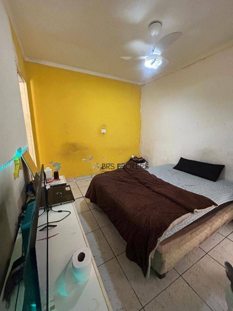 Sobrado à venda com 5 quartos, 200m² - Foto 24