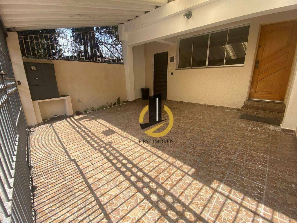 Sobrado à venda com 3 quartos, 155m² - Foto 1