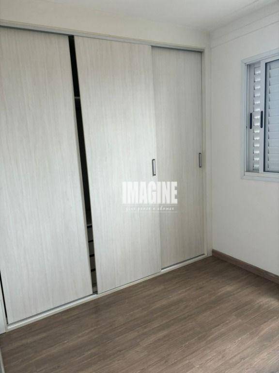 Apartamento à venda com 2 quartos, 69m² - Foto 10