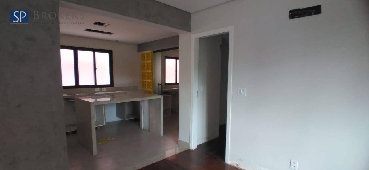 Apartamento à venda com 3 quartos, 157m² - Foto 9