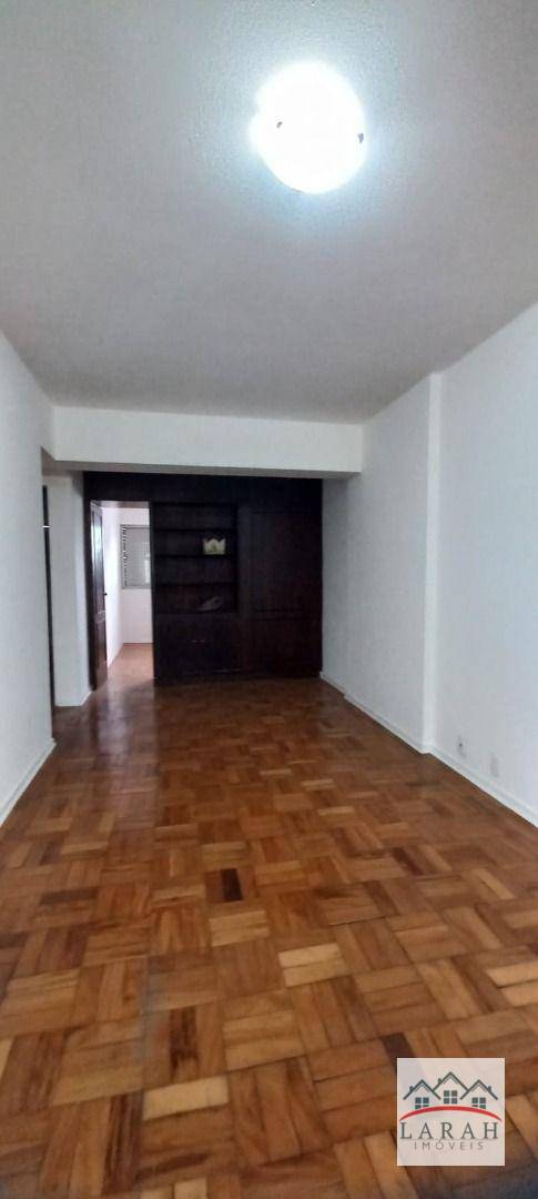 Apartamento à venda com 2 quartos, 64m² - Foto 1