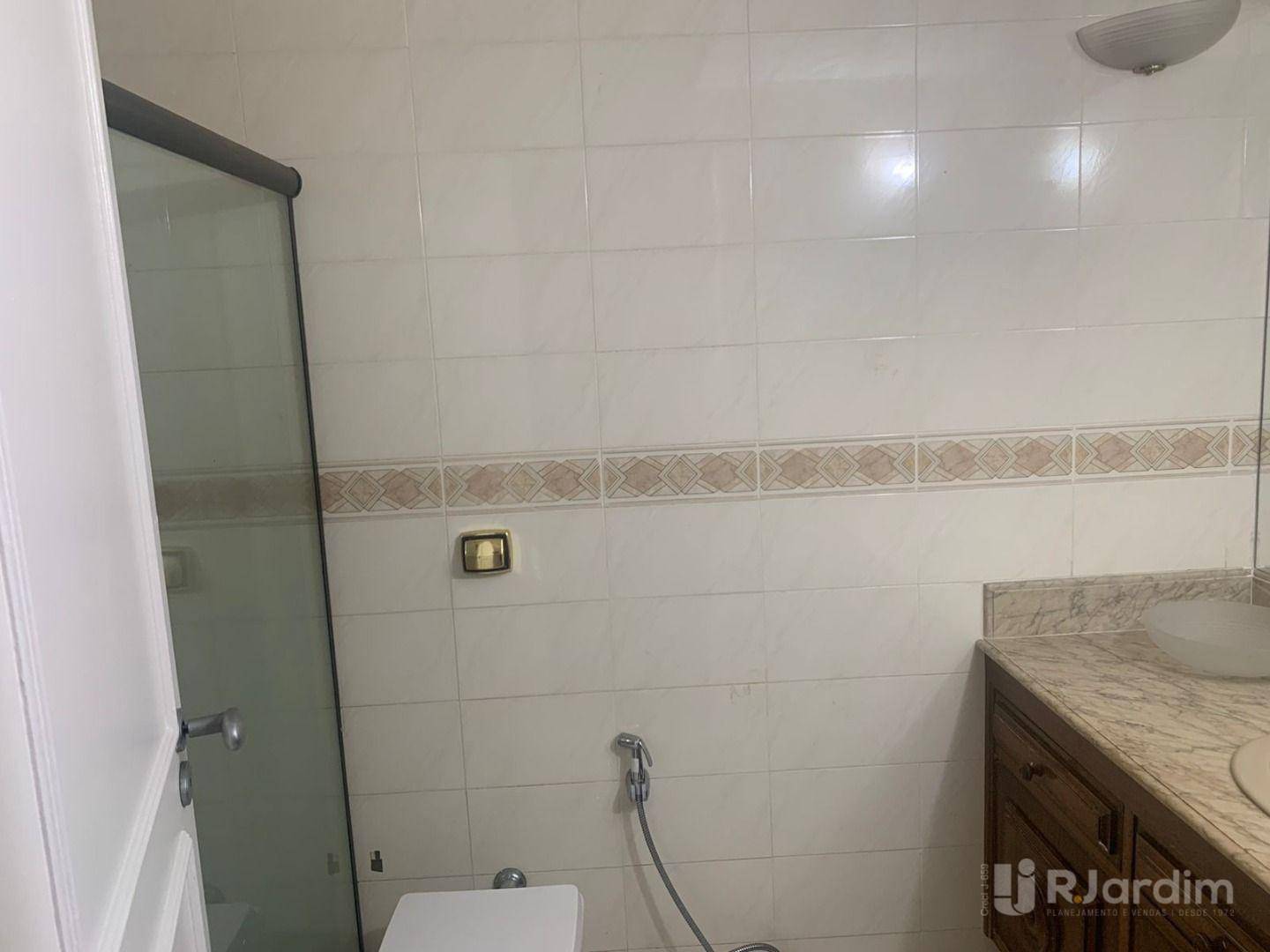 Apartamento à venda e aluguel com 4 quartos, 176m² - Foto 17