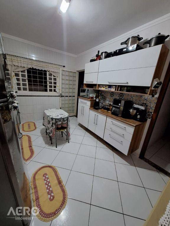 Casa à venda com 3 quartos, 145m² - Foto 32