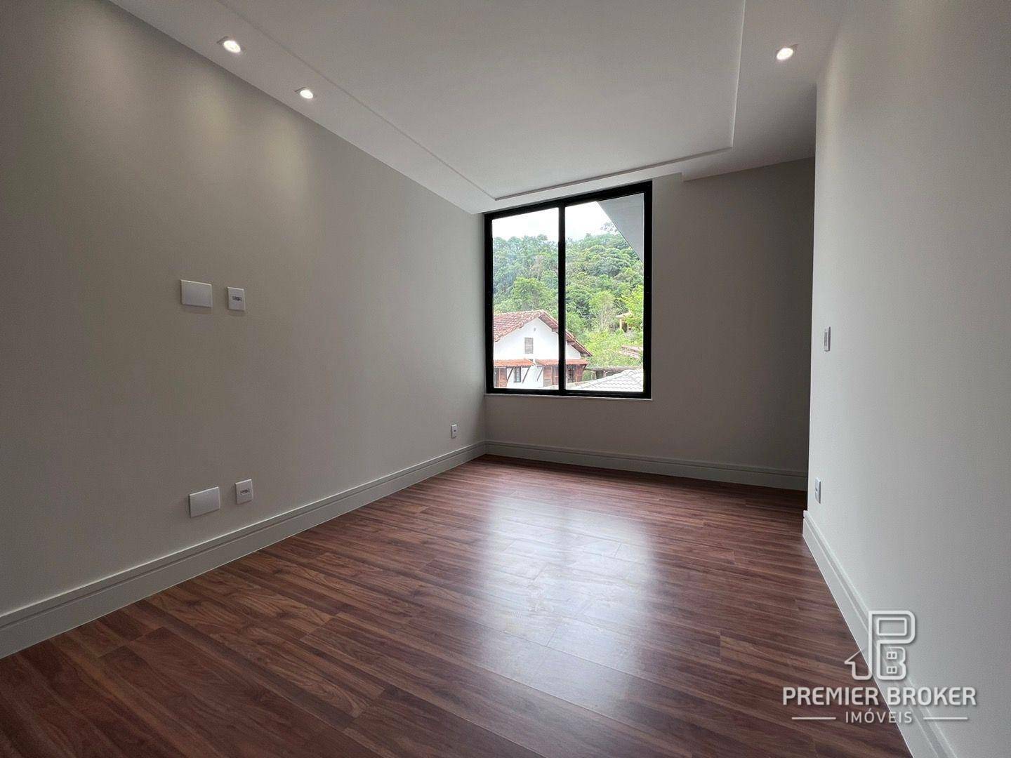 Casa de Condomínio à venda com 4 quartos, 177m² - Foto 27