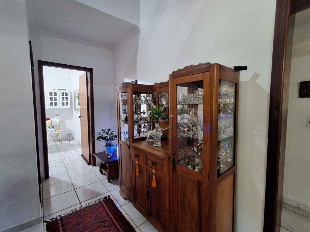 Casa à venda com 3 quartos, 300m² - Foto 15