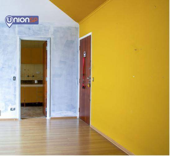 Apartamento à venda com 2 quartos, 70m² - Foto 3