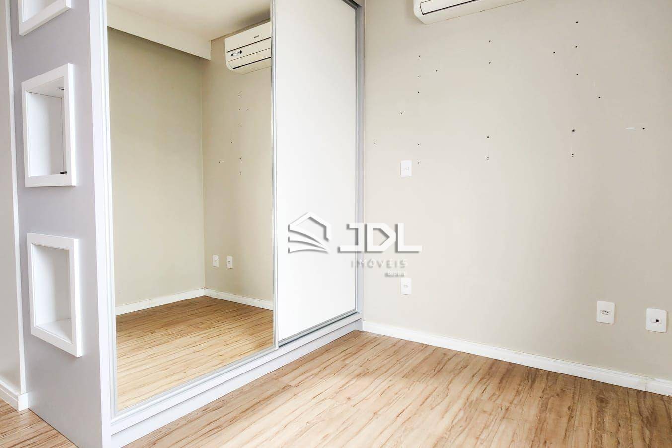 Apartamento à venda com 2 quartos, 75m² - Foto 9