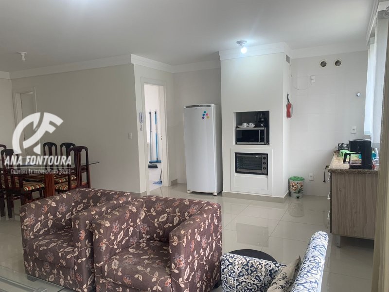 Apartamento à venda com 3 quartos, 100m² - Foto 3