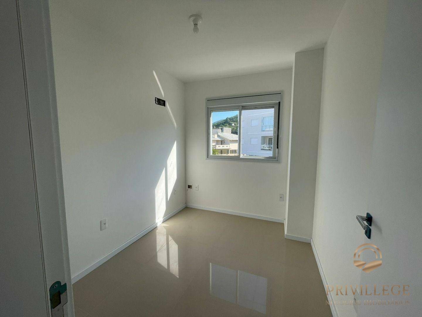 Apartamento à venda com 3 quartos, 74m² - Foto 6