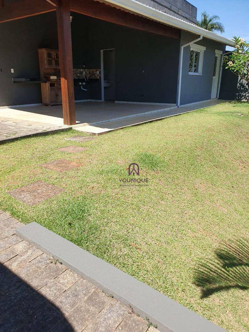 Casa de Condomínio à venda e aluguel com 3 quartos, 250m² - Foto 9