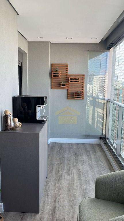 Apartamento para alugar com 2 quartos, 72m² - Foto 11