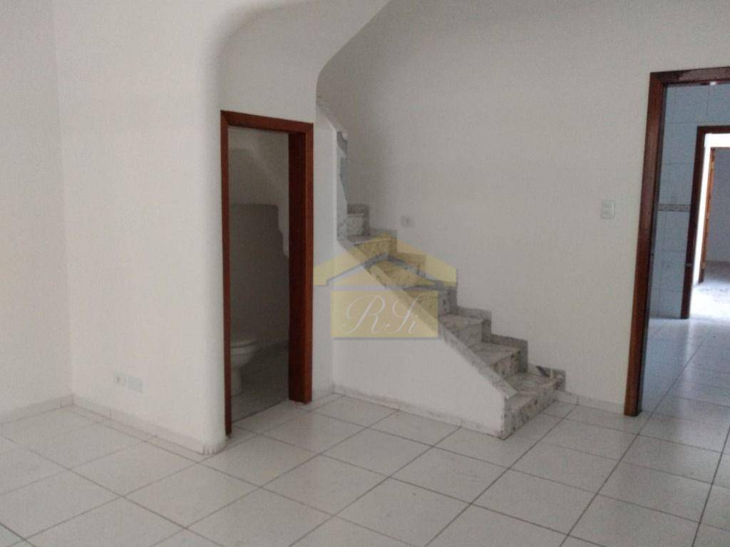 Sobrado à venda com 3 quartos, 202m² - Foto 2