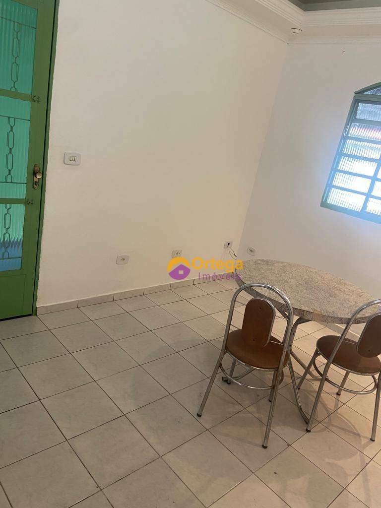 Casa para alugar com 3 quartos, 125m² - Foto 3