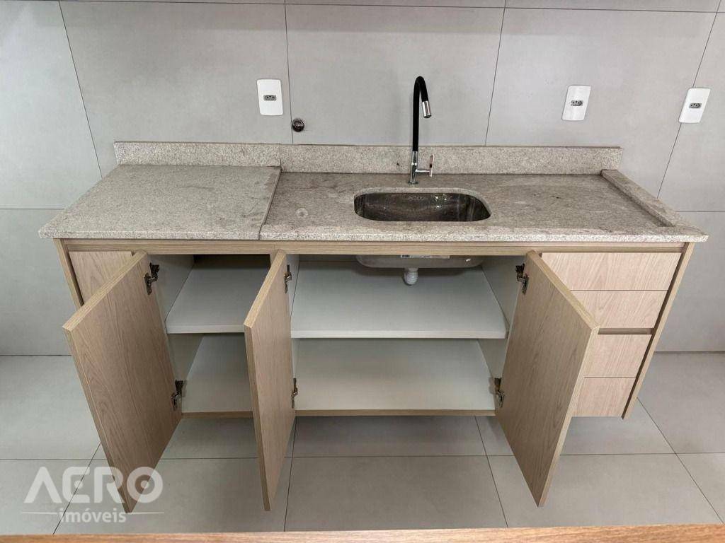Apartamento para alugar com 2 quartos, 64m² - Foto 34