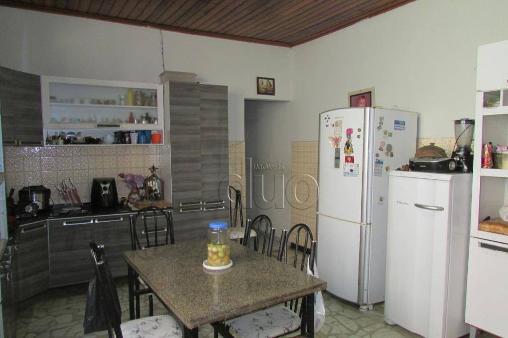 Casa à venda com 4 quartos, 130m² - Foto 1